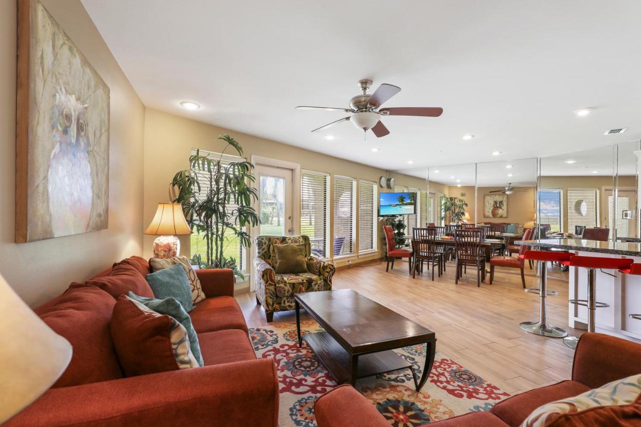 Ground Floor Beachfront Beauty! Steps To The Beach And Pool South Padre Island Esterno foto