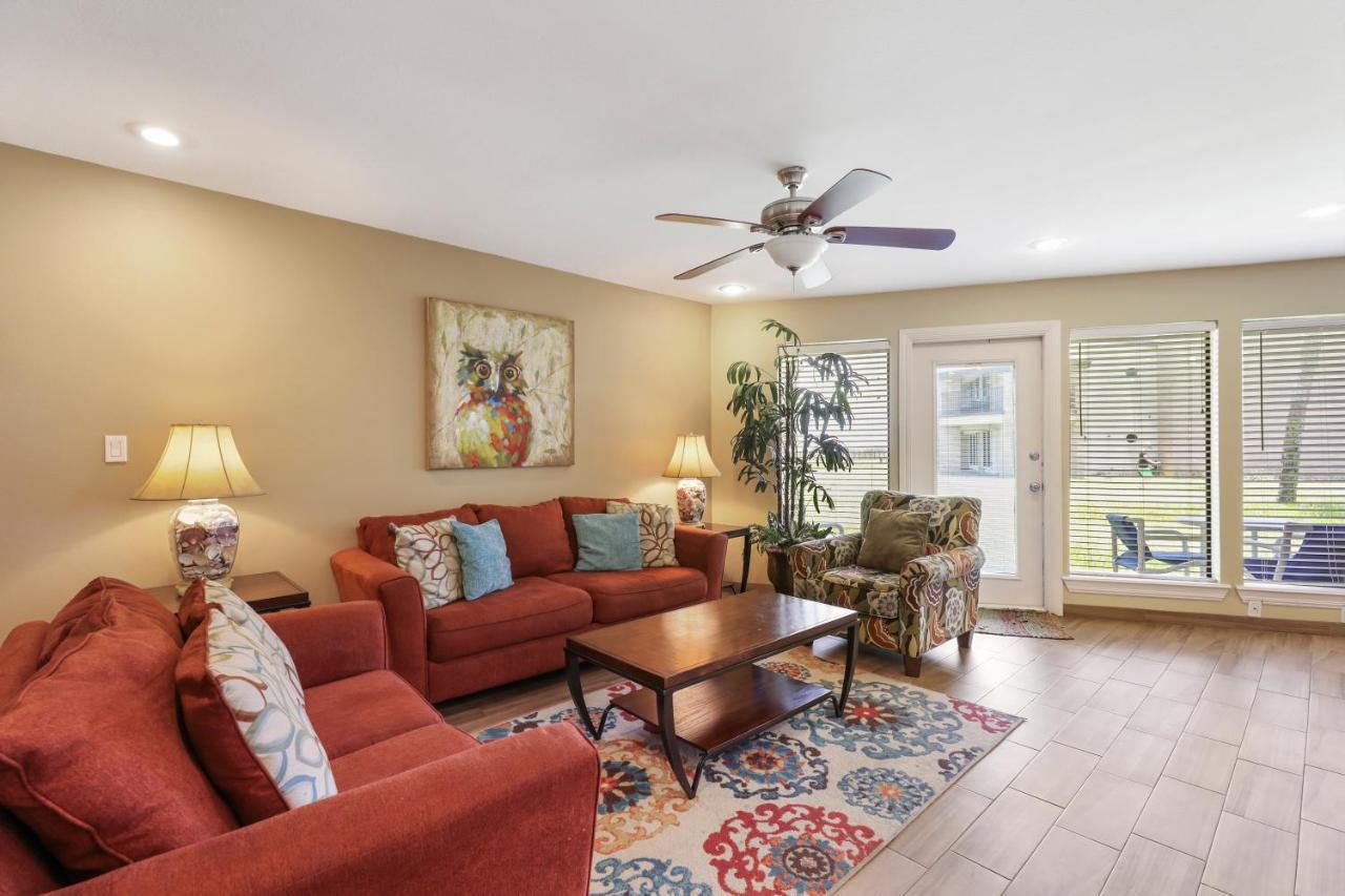 Ground Floor Beachfront Beauty! Steps To The Beach And Pool South Padre Island Esterno foto