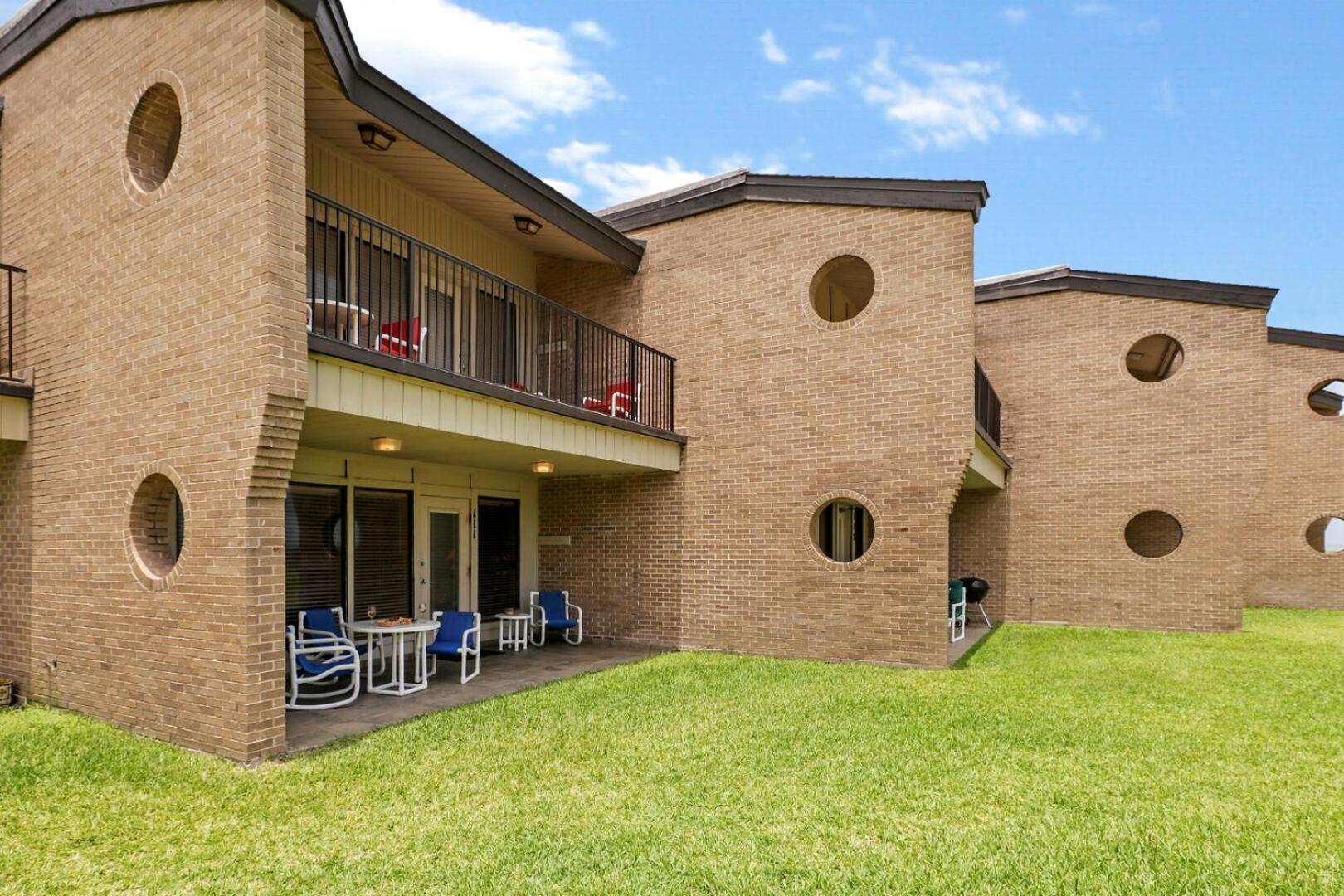 Ground Floor Beachfront Beauty! Steps To The Beach And Pool South Padre Island Camera foto