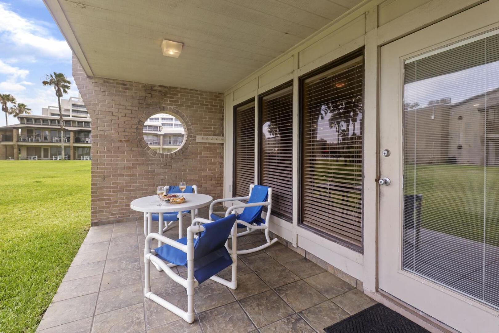 Ground Floor Beachfront Beauty! Steps To The Beach And Pool South Padre Island Camera foto